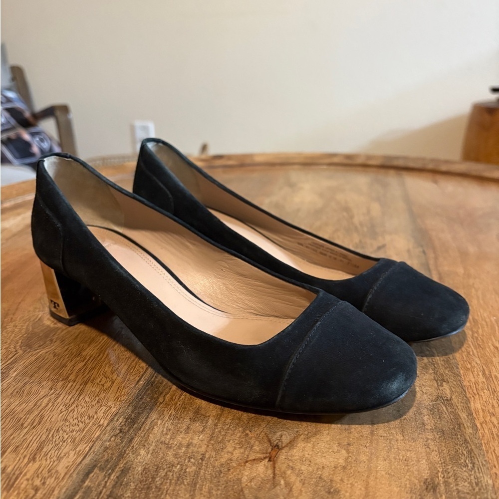 Tory Burch Womens Evelyn Suede Pumps Shoes Block Heel Gold Tone Black Size 7.5M